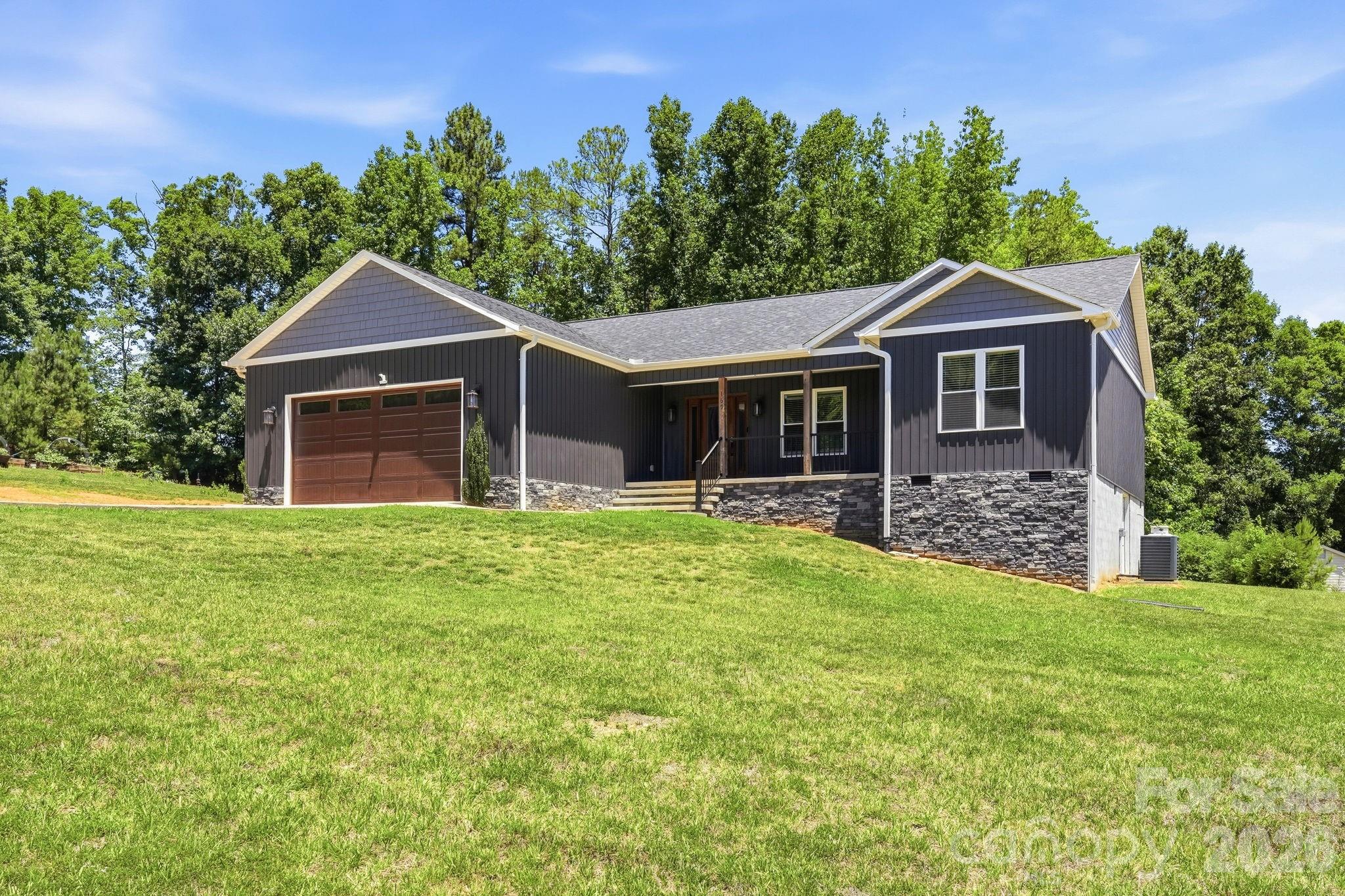 Mountain Ridge - Residential