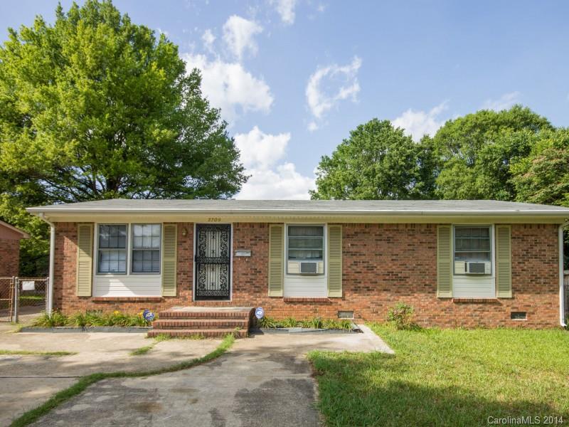 Don't miss this great investment opportunity! Great brick Ranch Home! Minutes to Charlotte Country Club and short drive to uptown Charlotte. Spacious eat-in kitchen w/ ceiling fan, tile floor and access to deck! Master bedroom with private half bath. Good size bedrooms with ceiling fans. Large Deck! Fenced in backyard with access to detached garage that is great for storage. Add your personal touch to this home today!