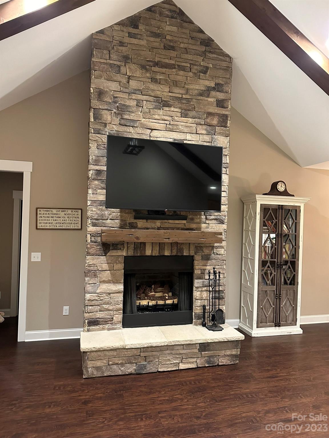 Sunset Pointe - Residential