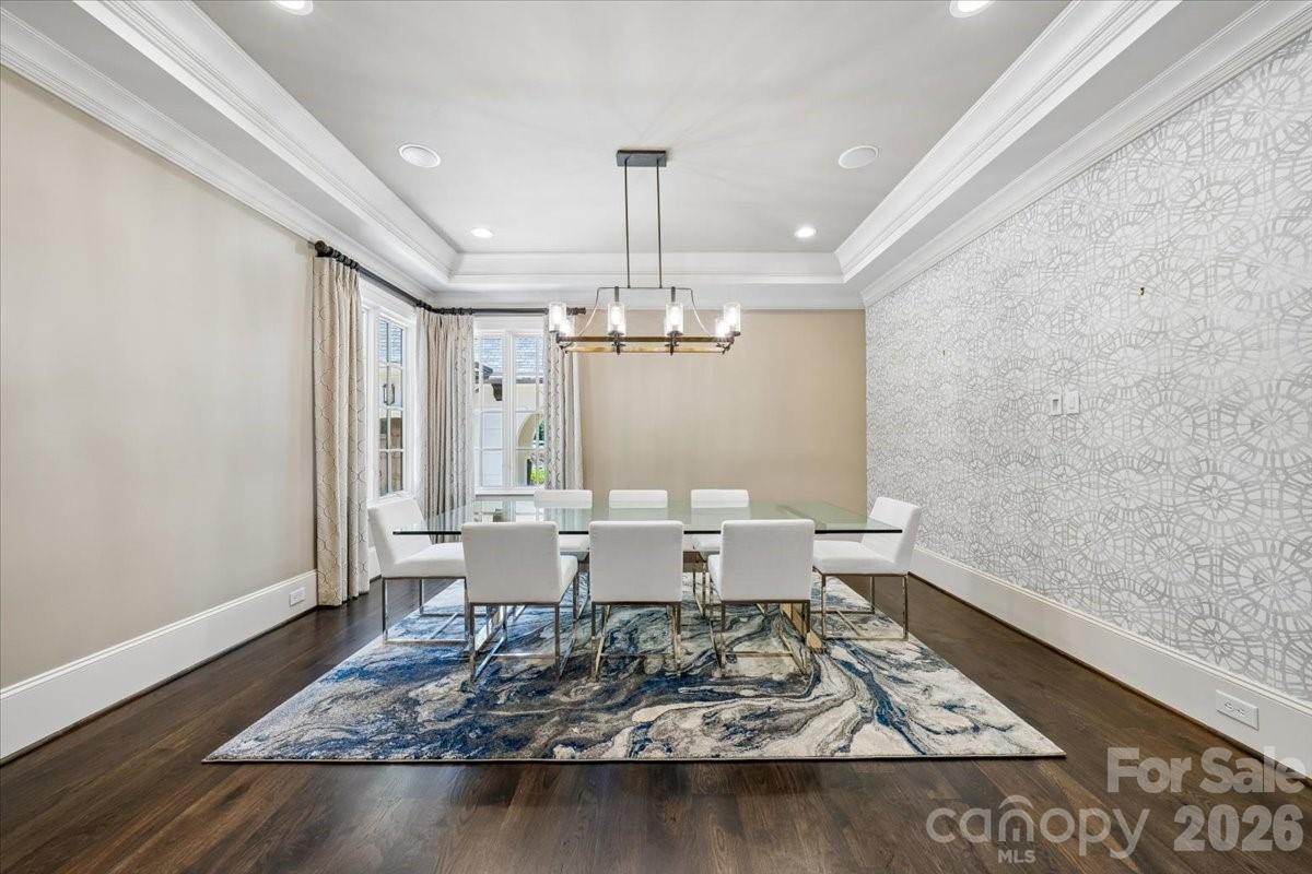 The Peninsula - Residential