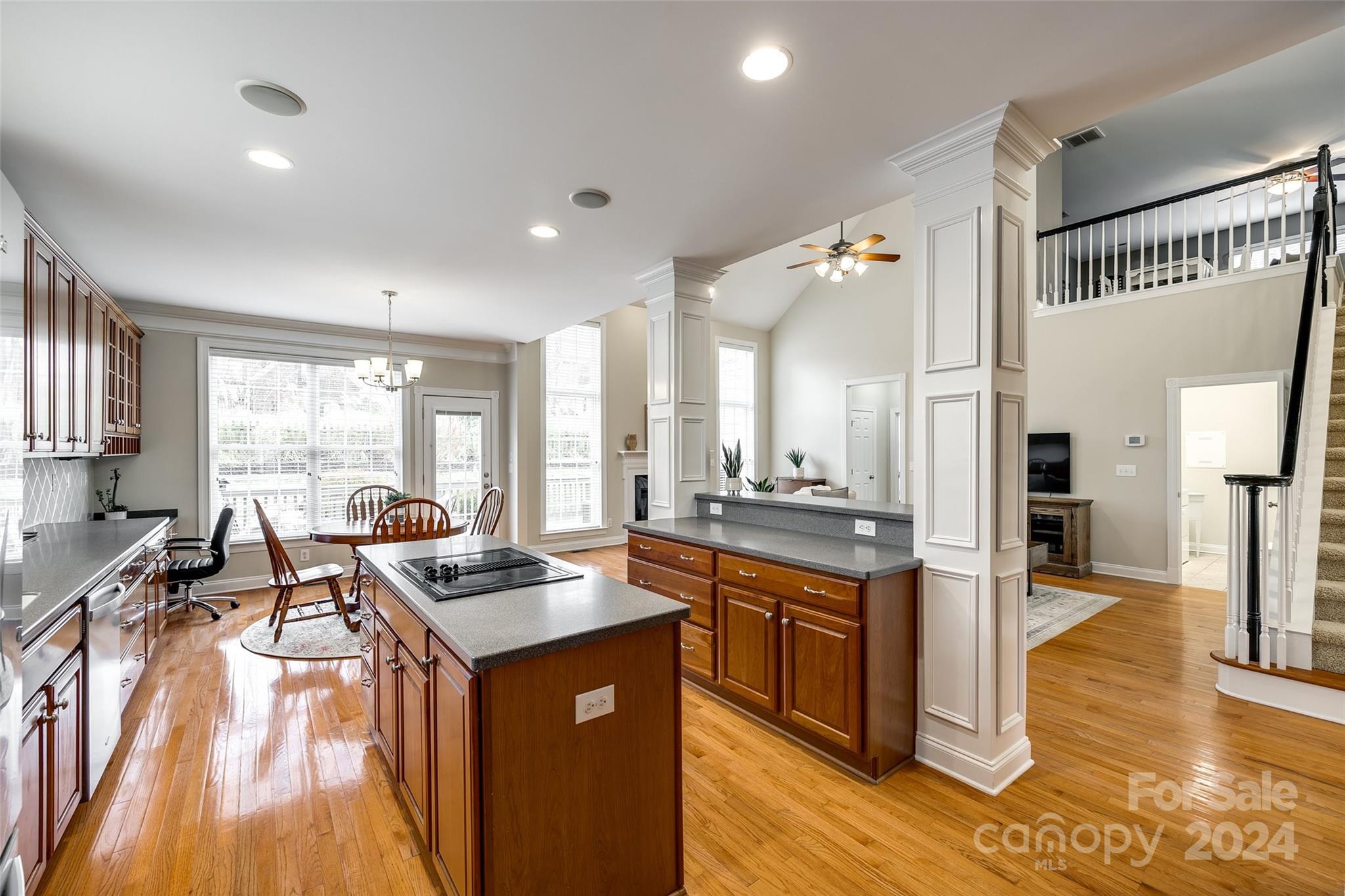 Lake Shore - Residential