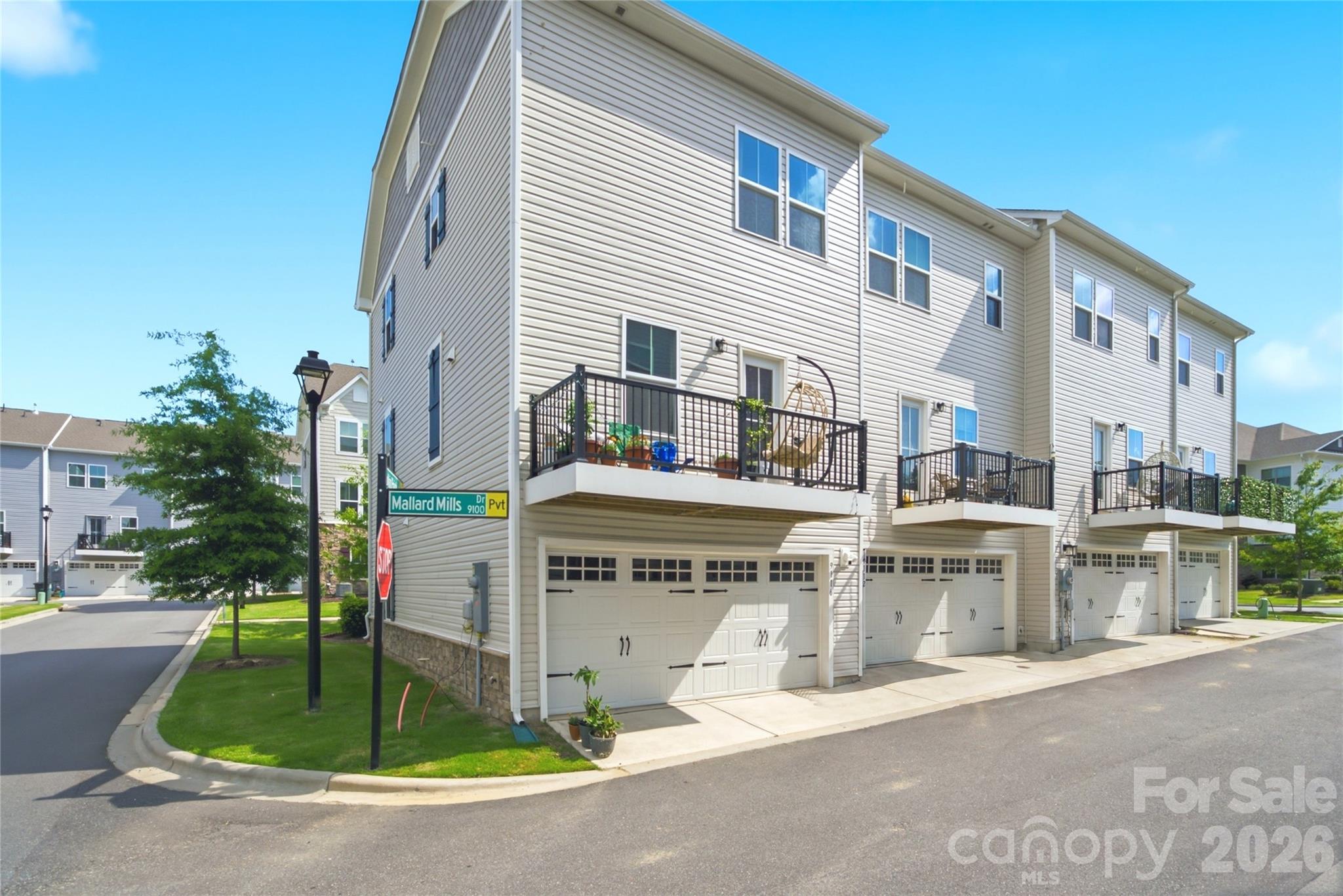 The Towns at Mallard Mills - Residential