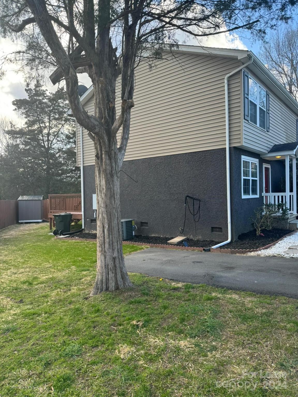 Hillcrest - Residential Lease