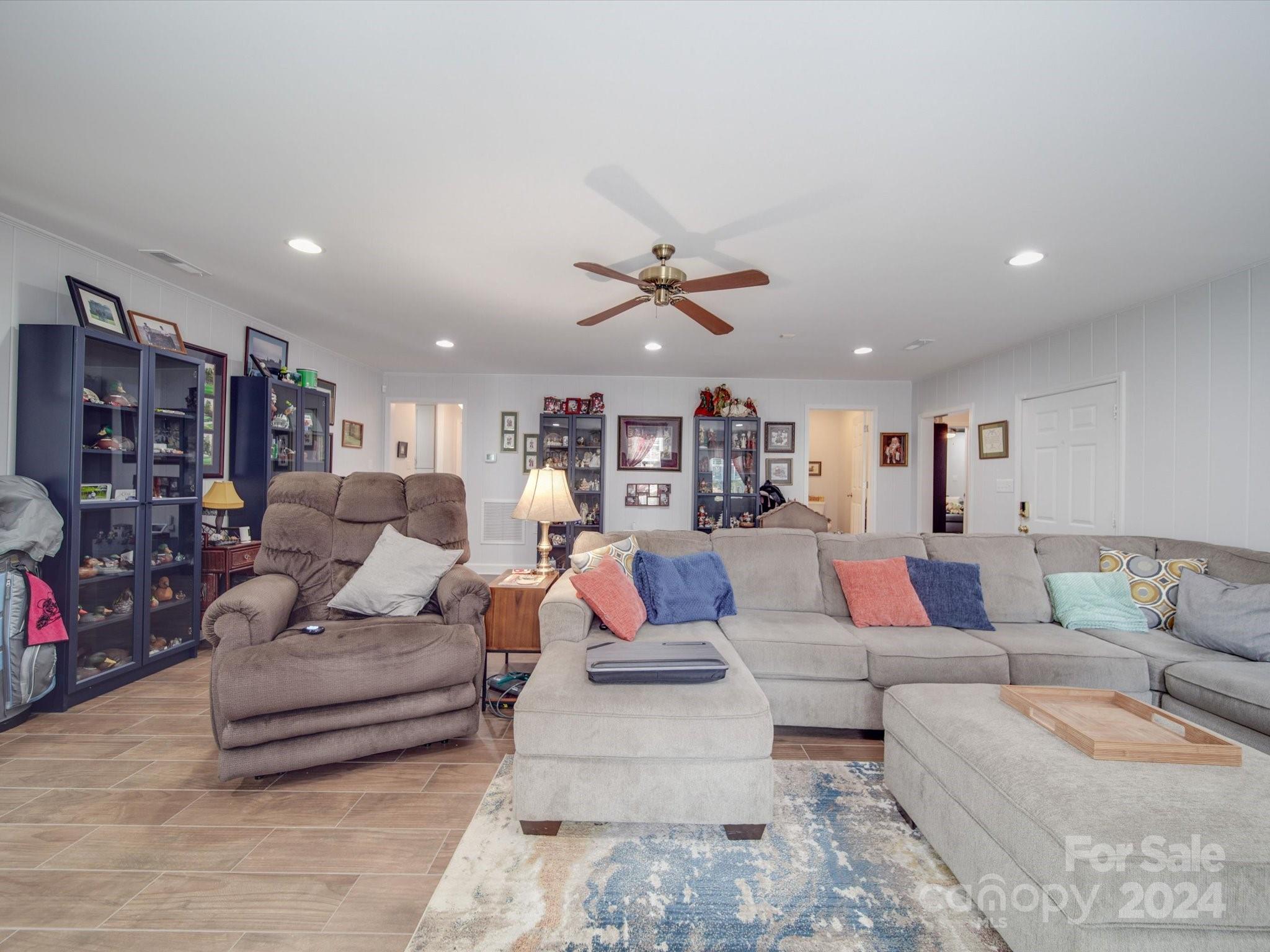 Amber Ashlyn Acres - Residential