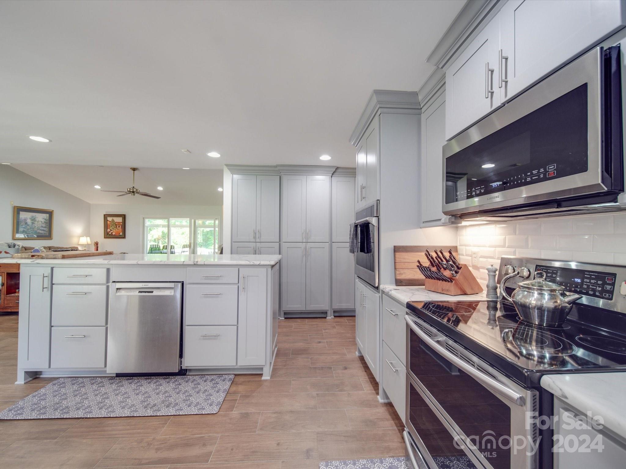 Amber Ashlyn Acres - Residential