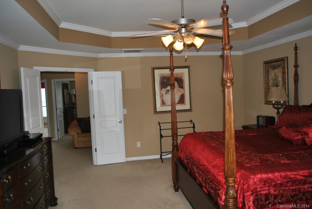 Ridge Pointe - Residential