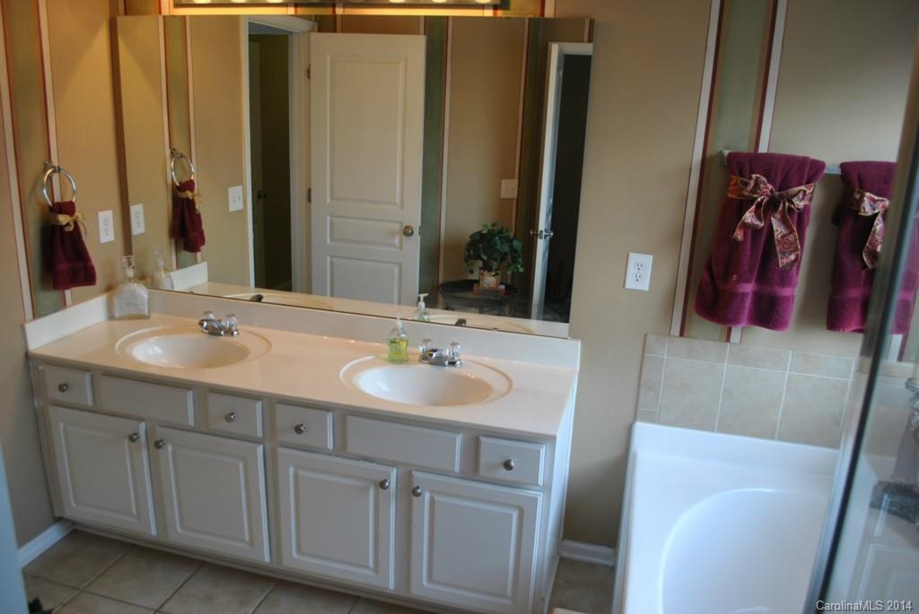 Ridge Pointe - Residential