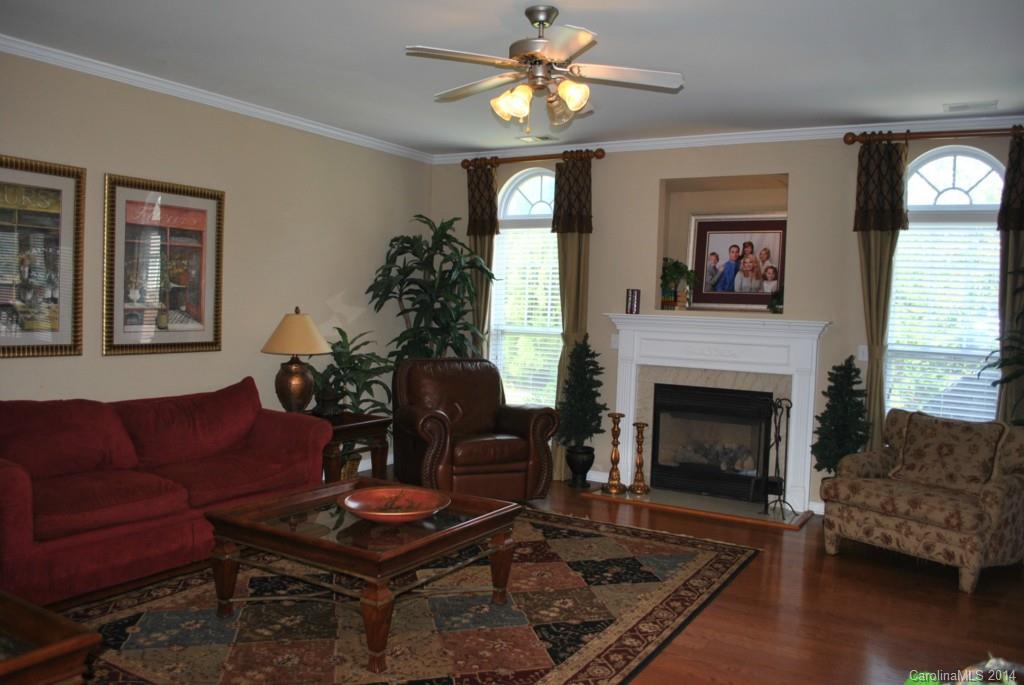Ridge Pointe - Residential
