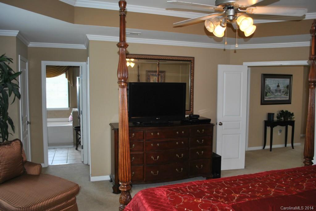 Ridge Pointe - Residential