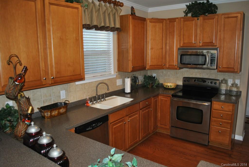 Ridge Pointe - Residential