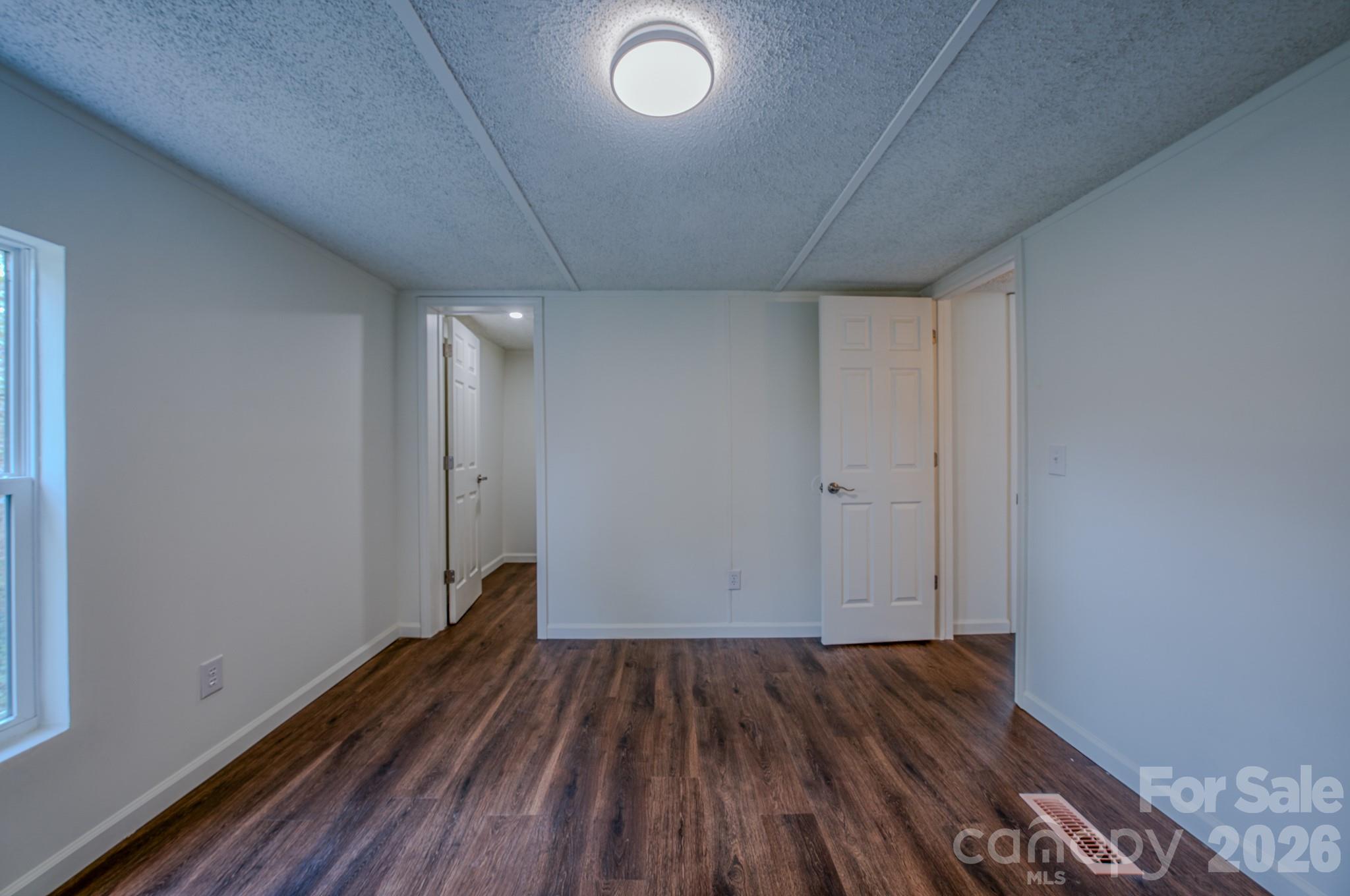 SOLOMON LUTHER LAND - Residential