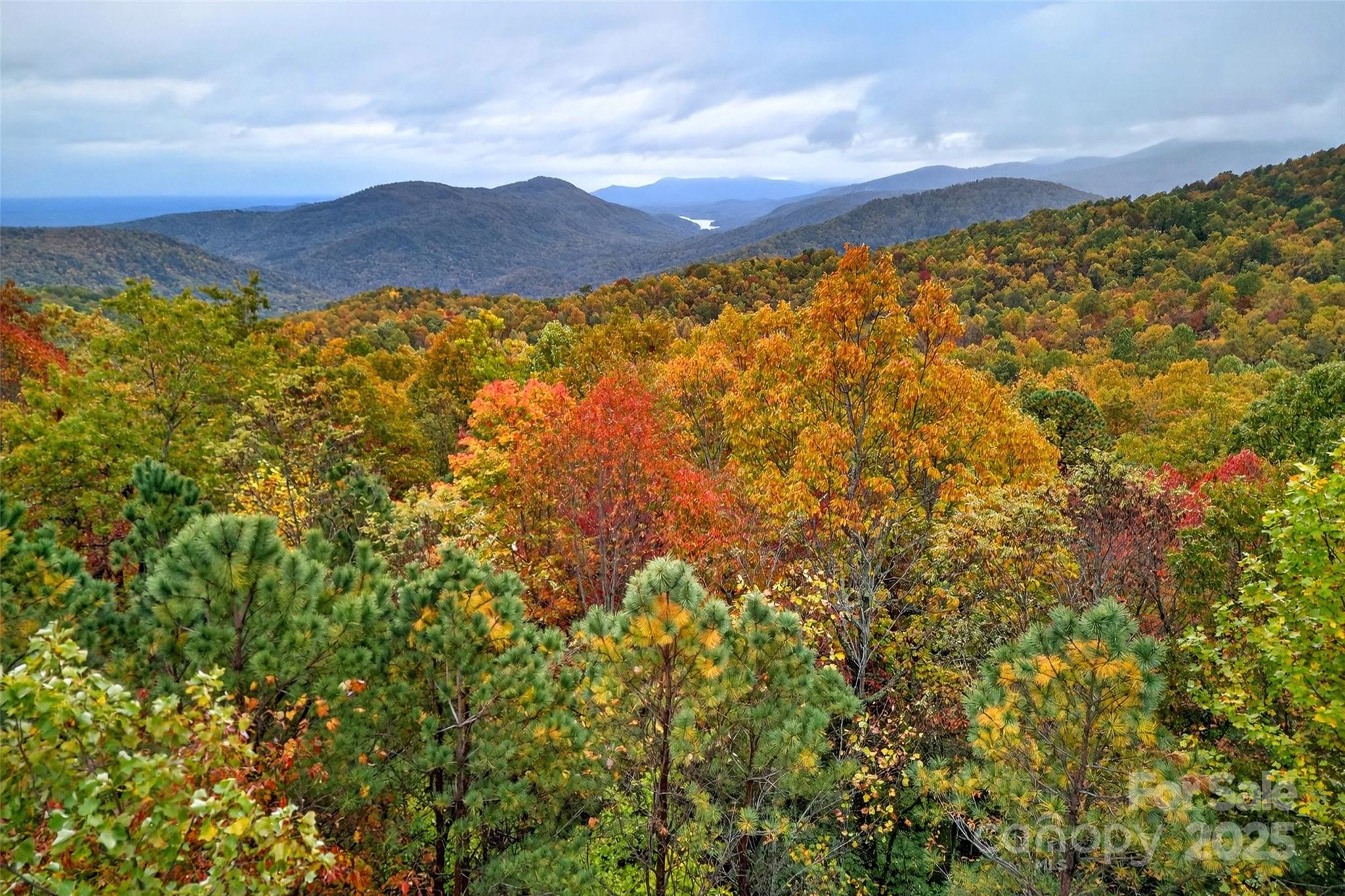 Gateway Mountain - Land