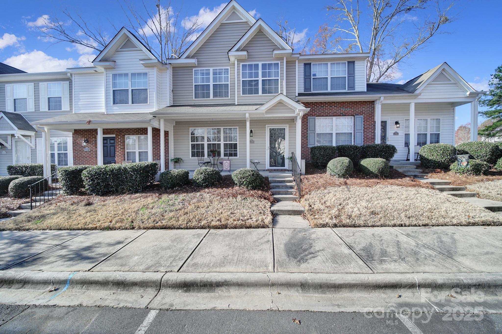 Lexington Commons - Residential