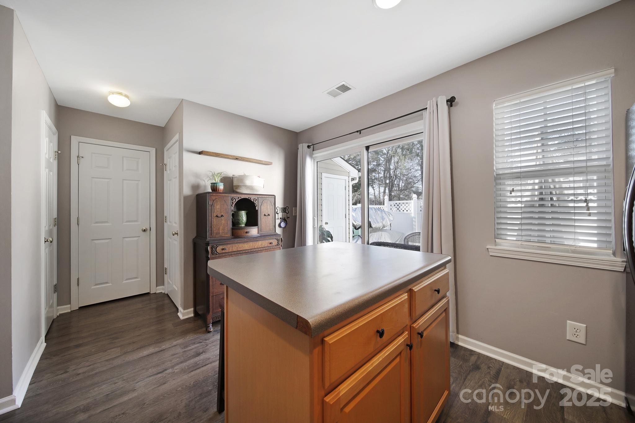 Lexington Commons - Residential