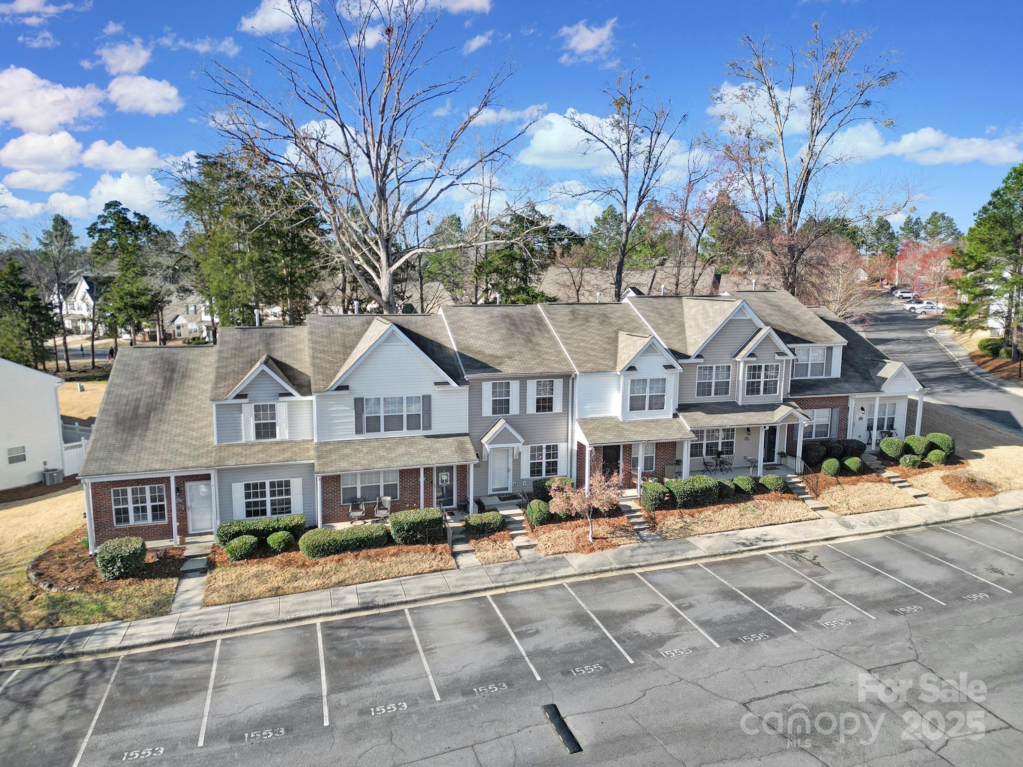 Lexington Commons - Residential