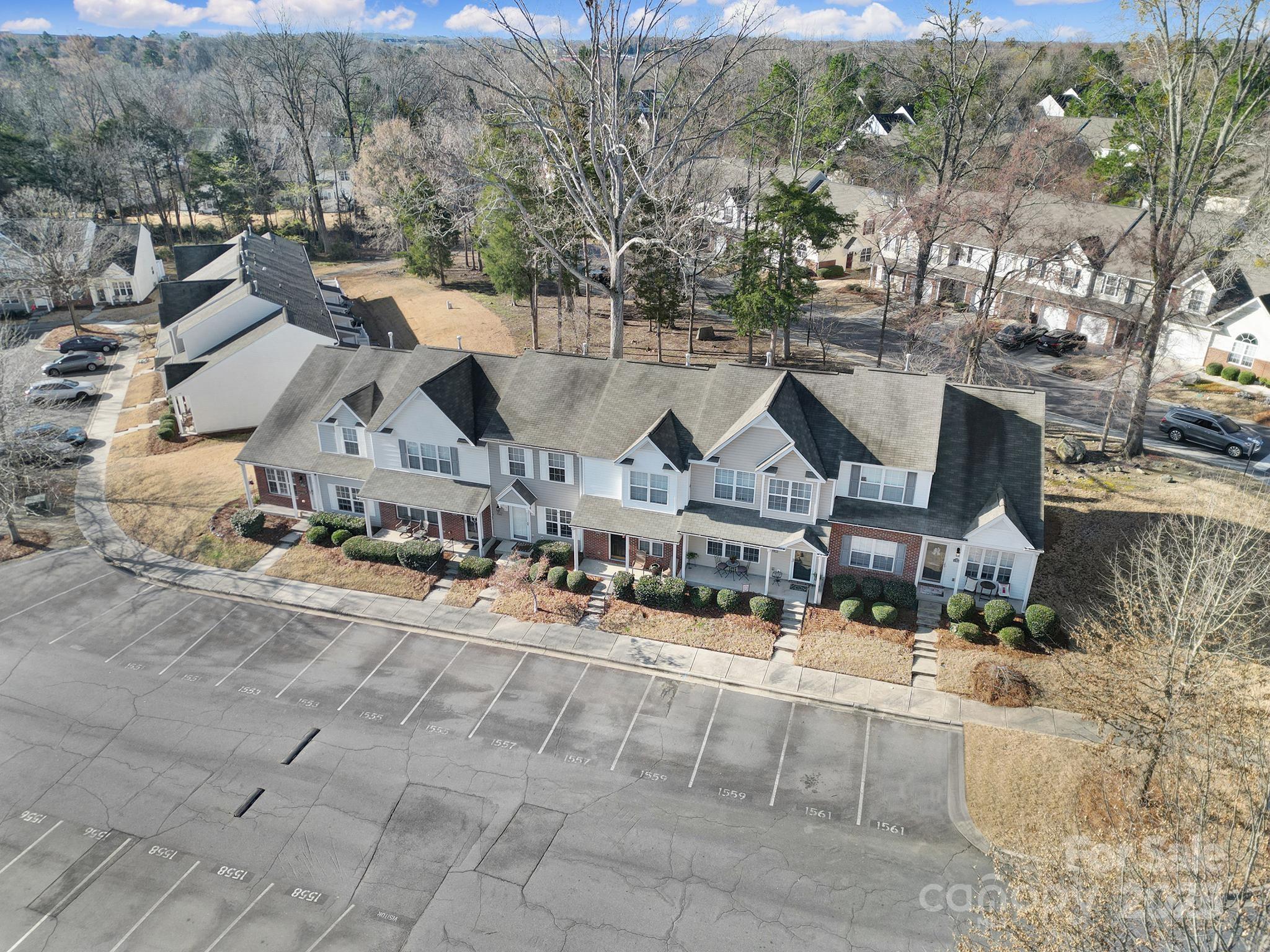 Lexington Commons - Residential