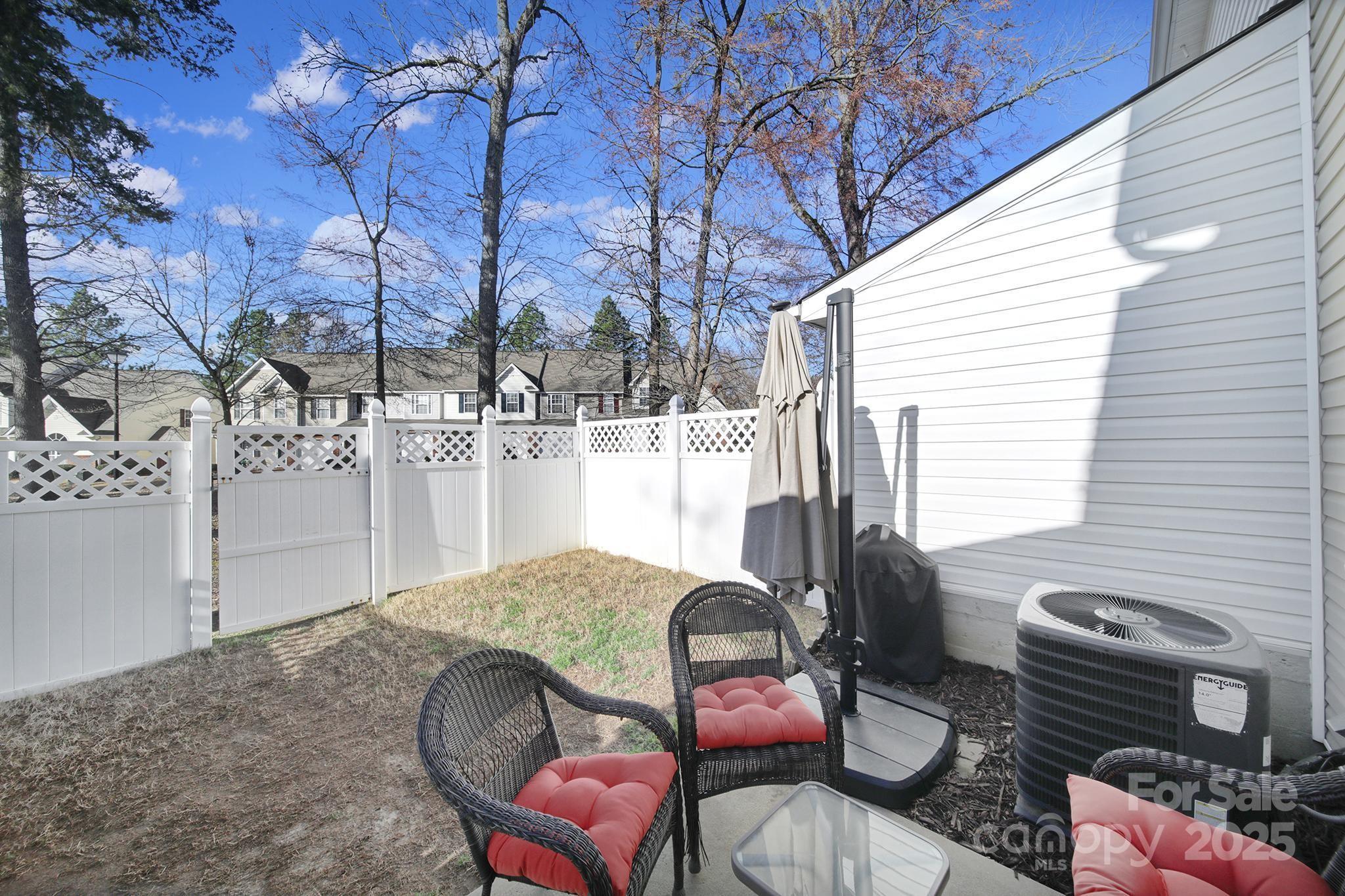 Lexington Commons - Residential