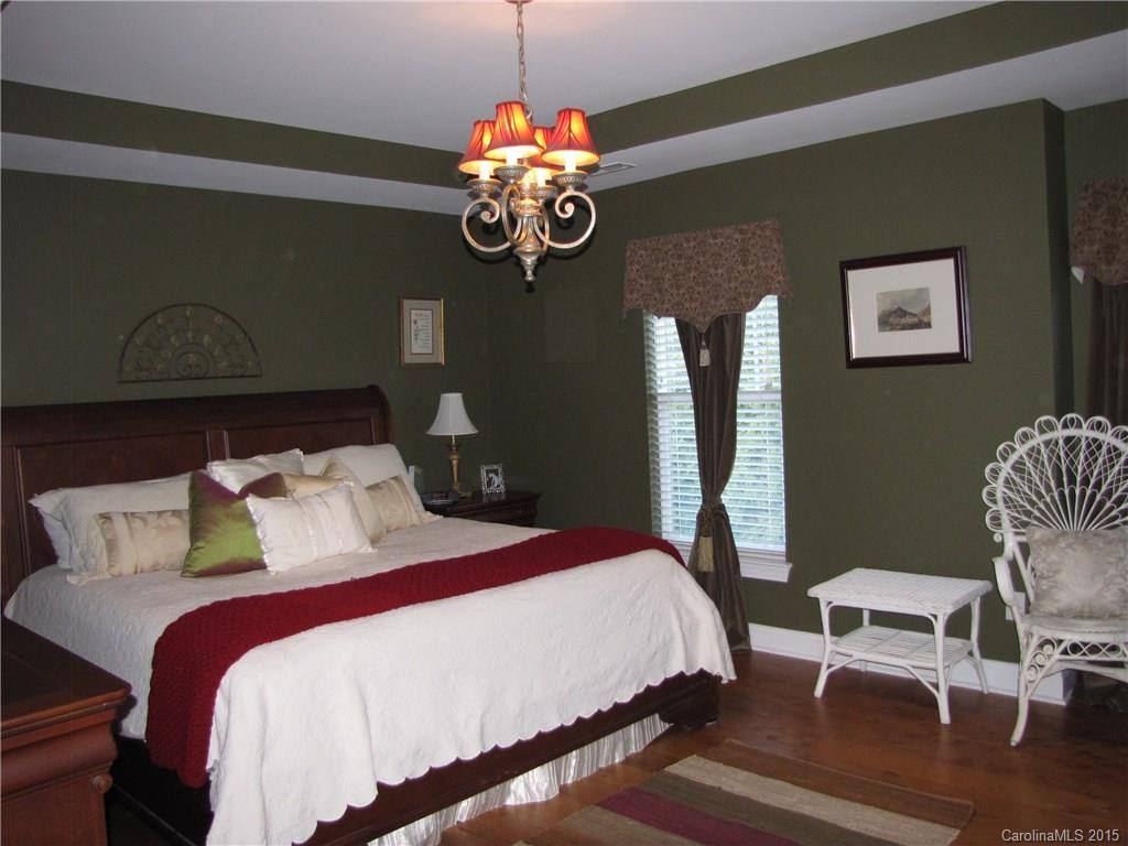 Macaulay - Residential Lease