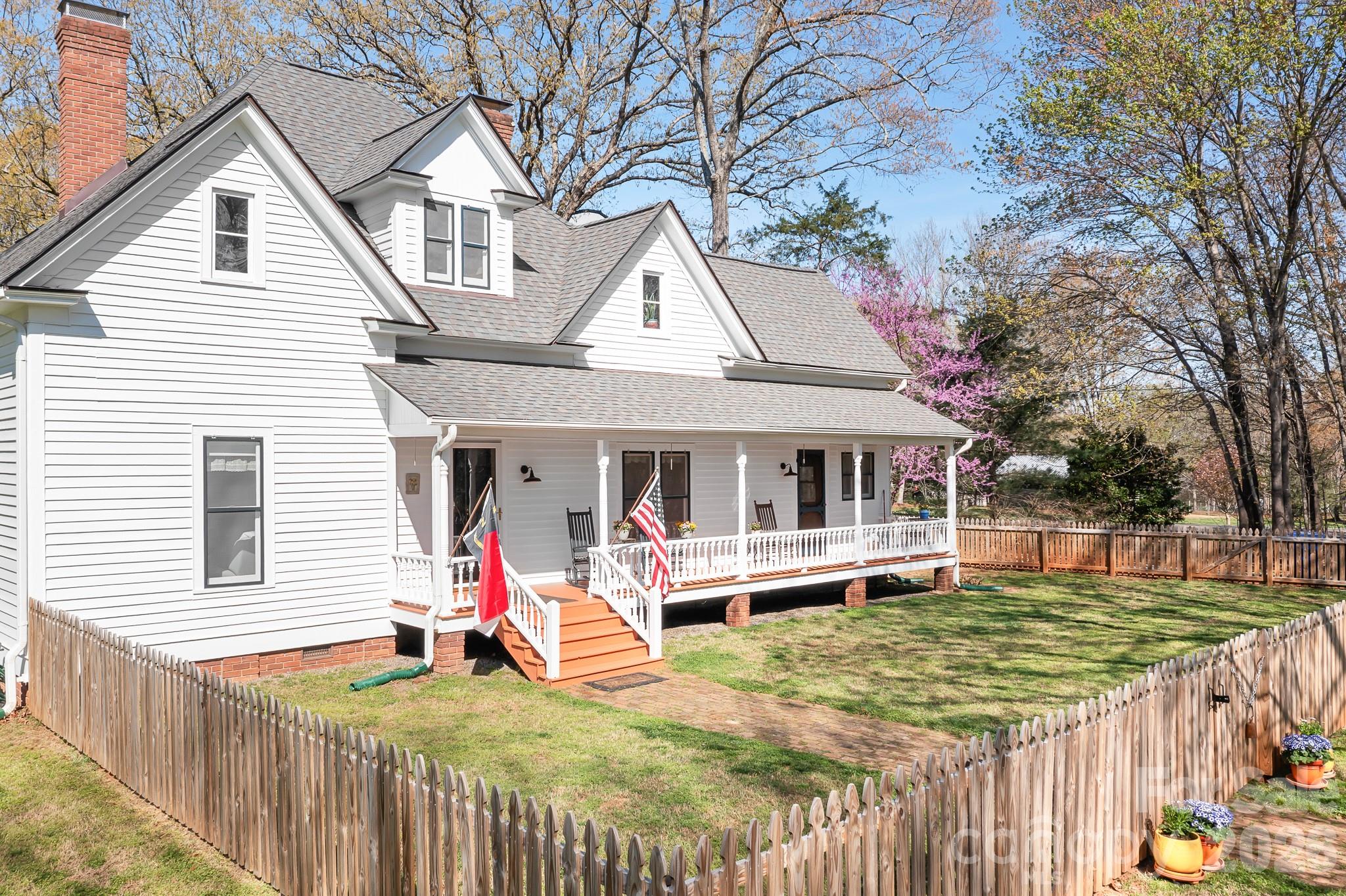 Larkin Sloan Estates - Residential