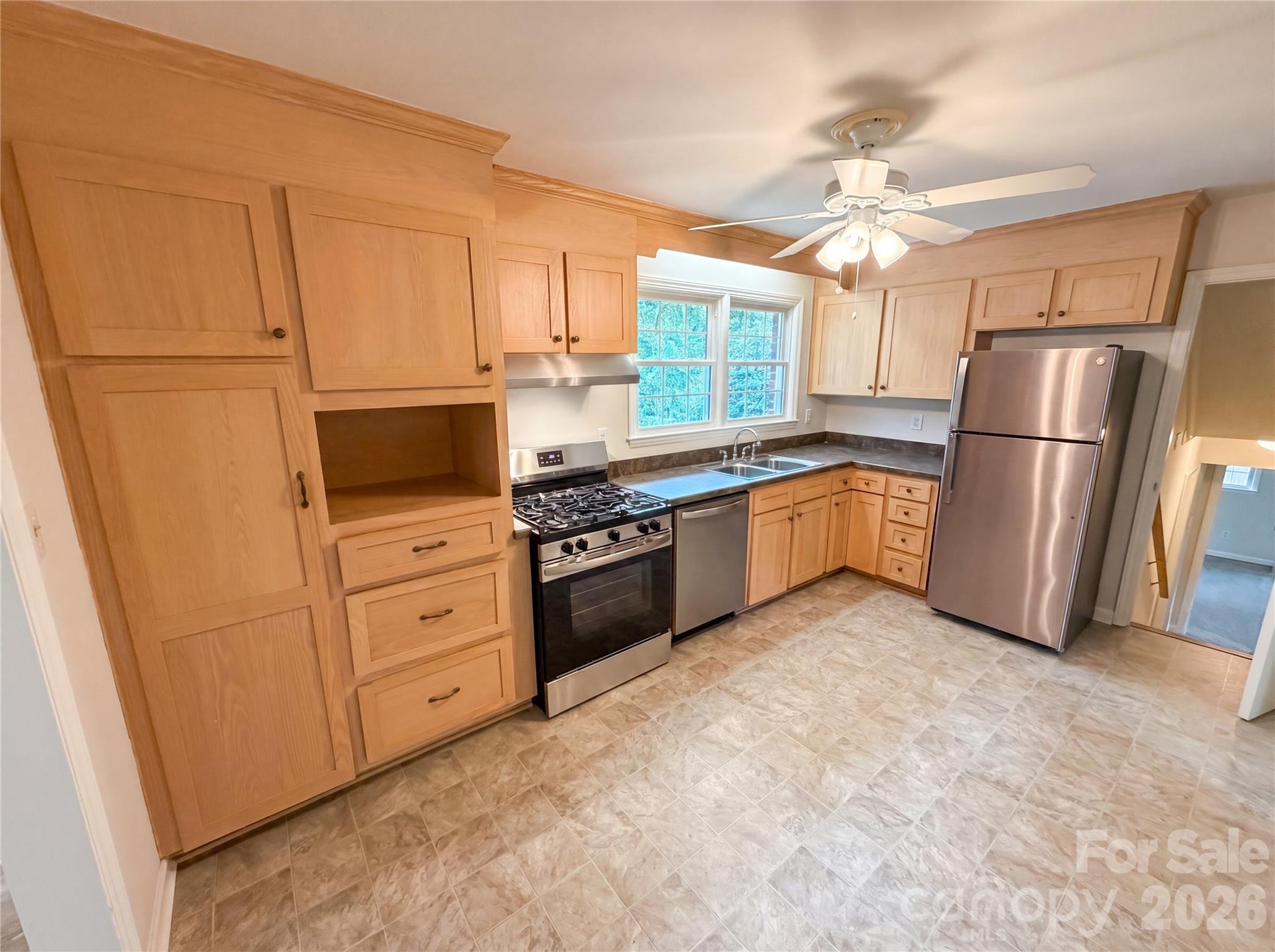 Beverly Woods - Residential