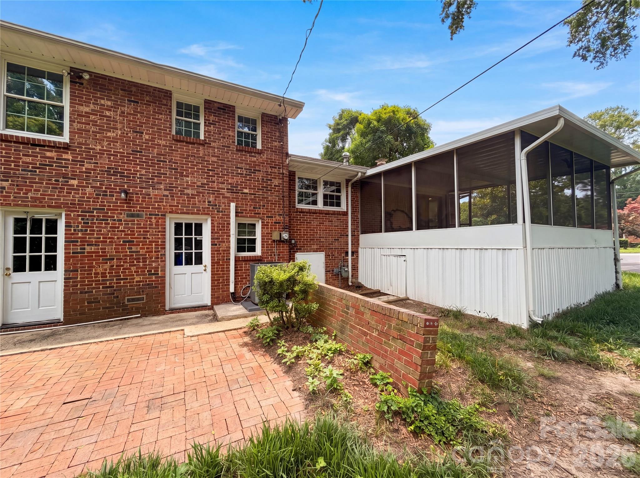 Beverly Woods - Residential