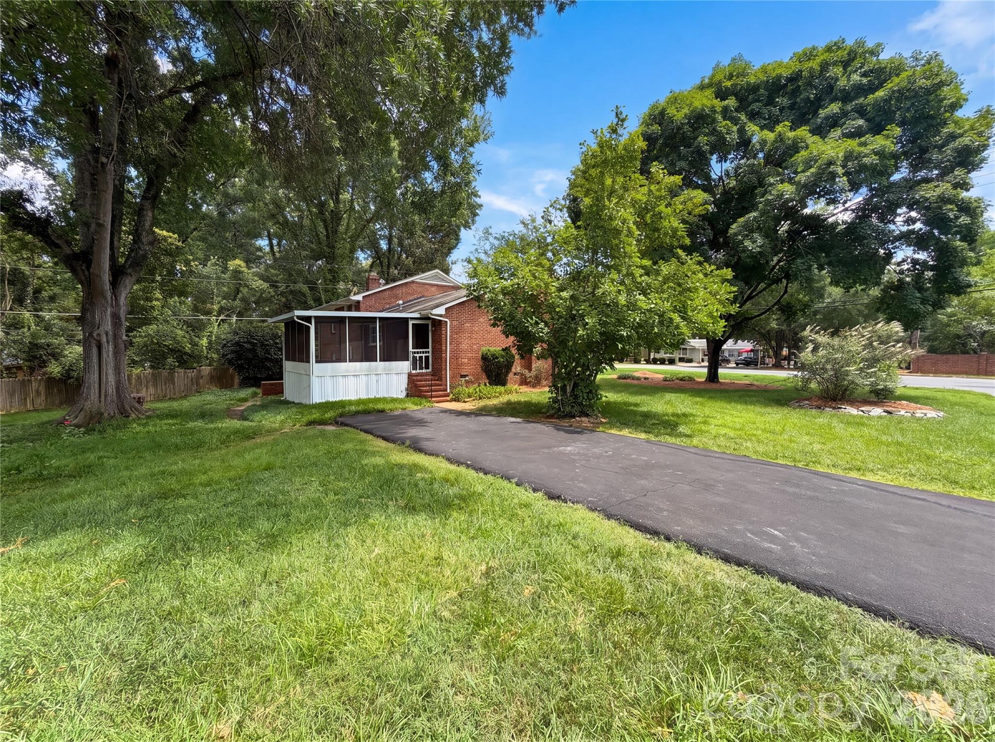 Beverly Woods - Residential