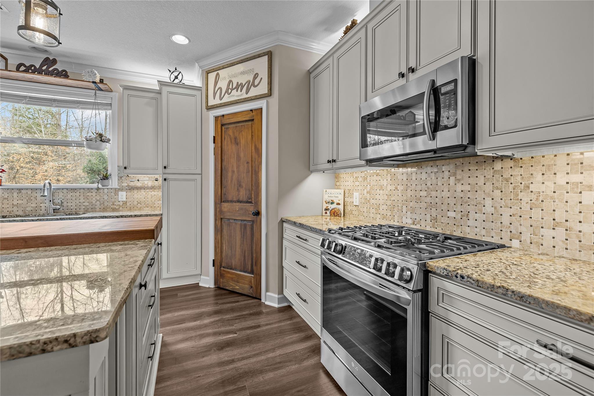 Shelly Woods - Residential