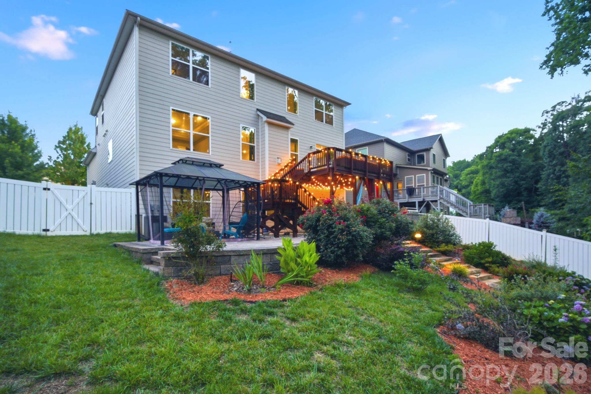Robinson Oaks - Residential