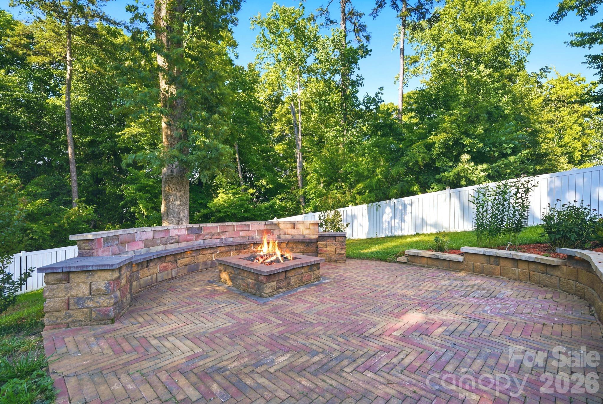 Robinson Oaks - Residential