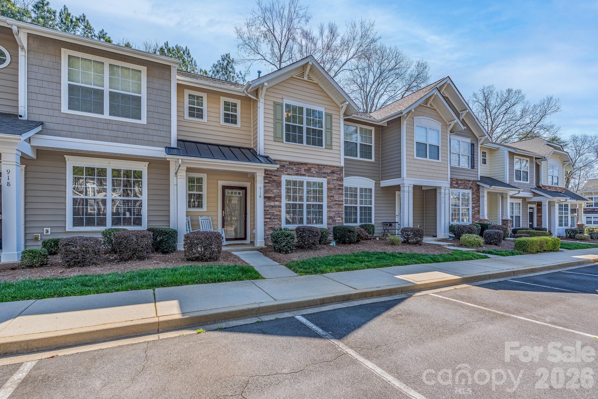 Ridge Pointe - Residential