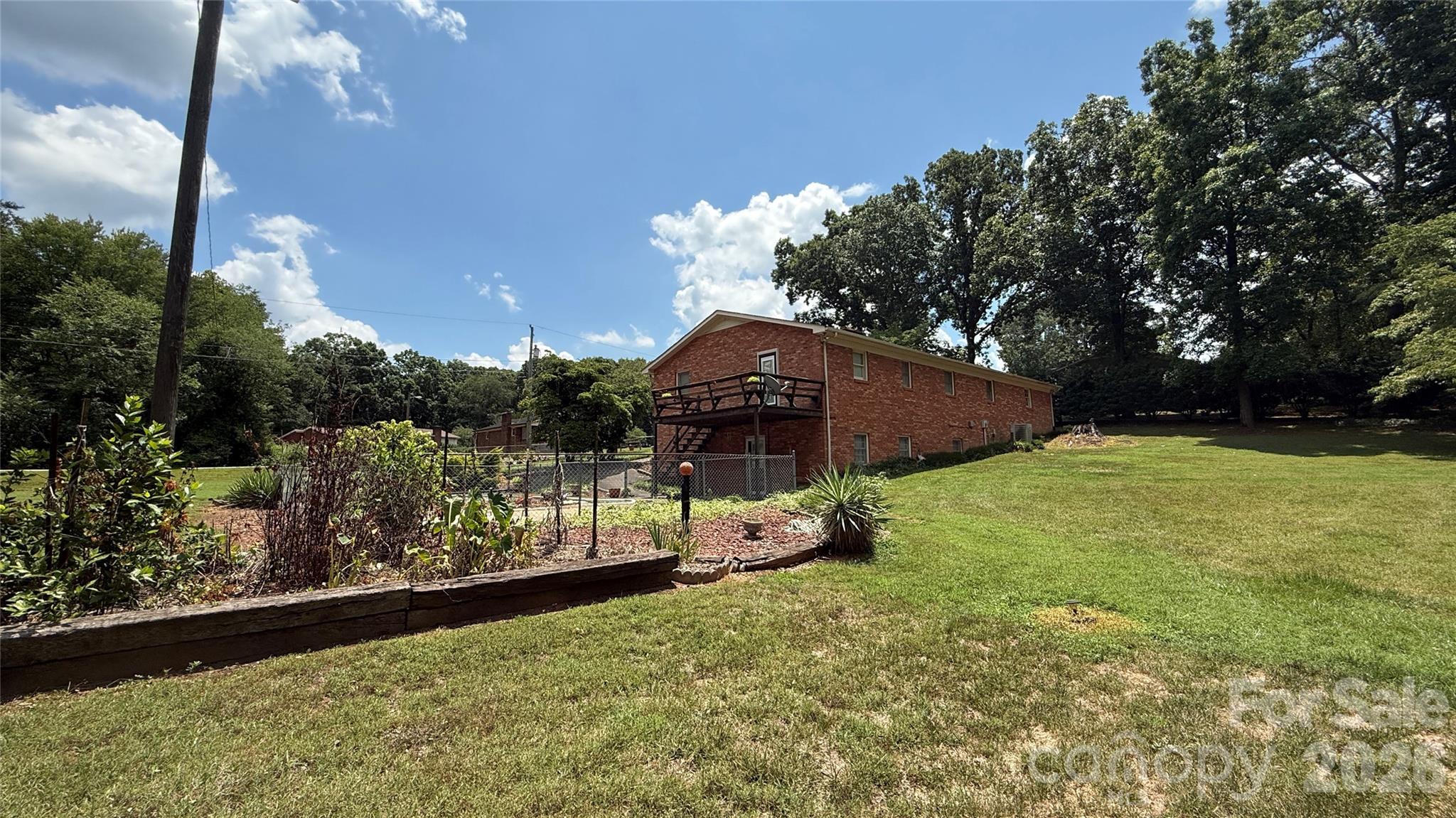 Woodland Oaks - Residential