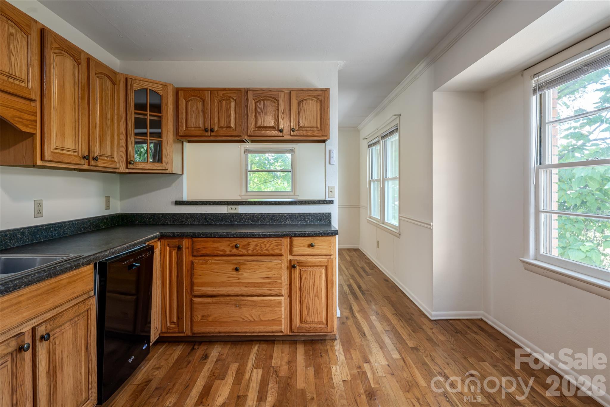 Royal Pines - Residential