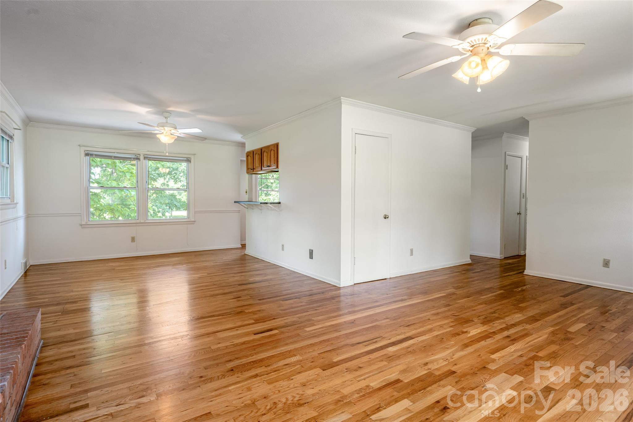 Royal Pines - Residential