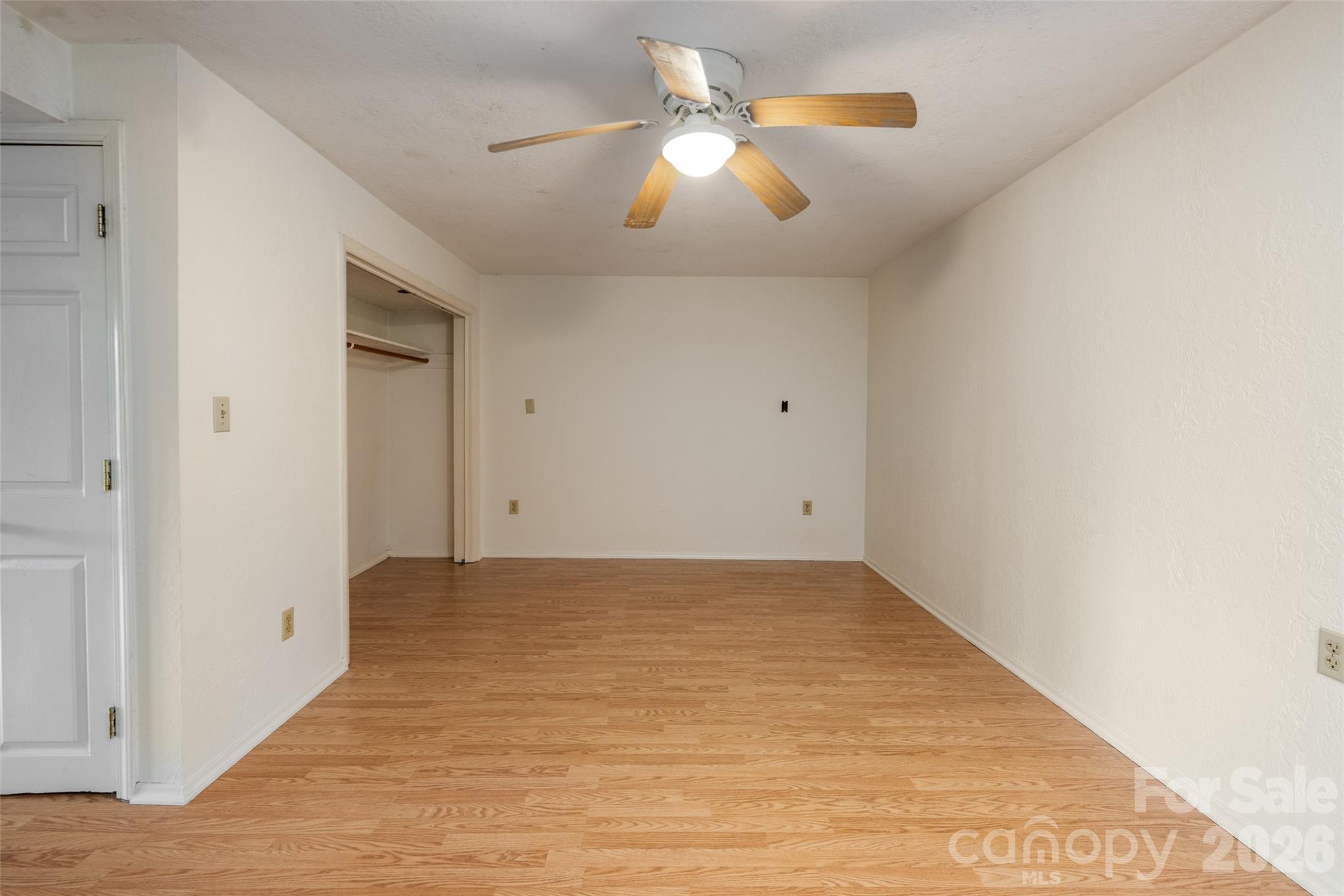 Royal Pines - Residential