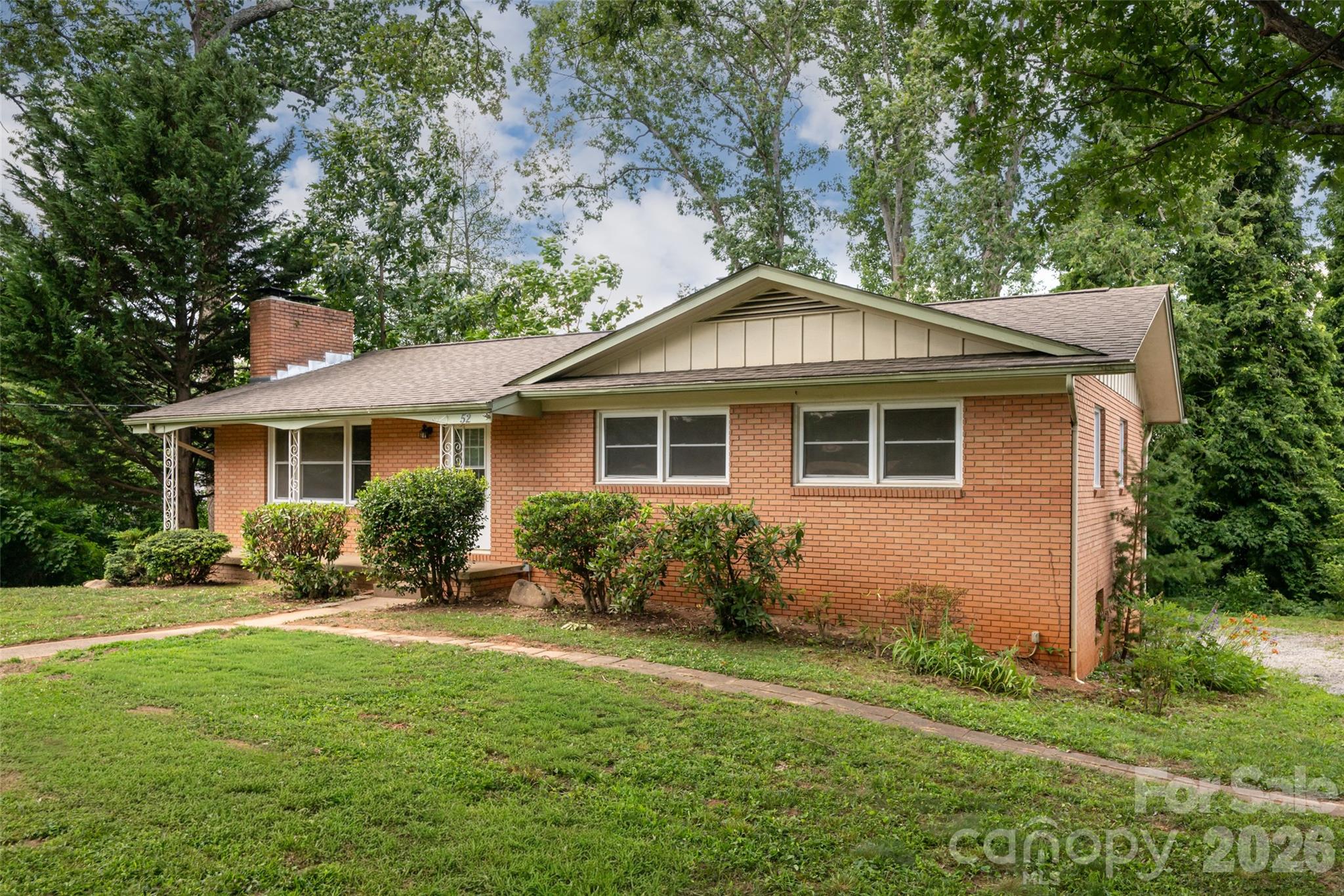 Royal Pines - Residential