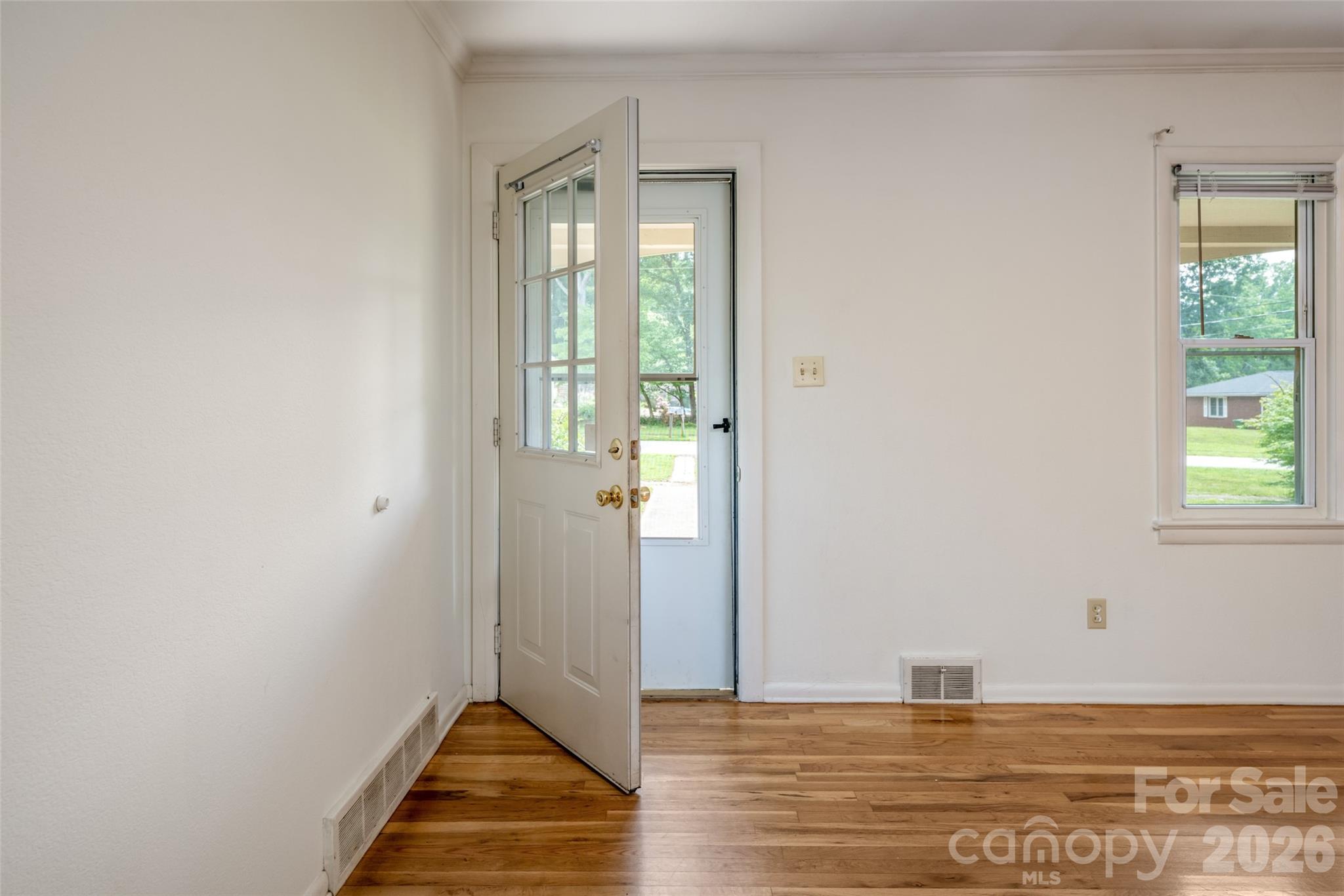 Royal Pines - Residential