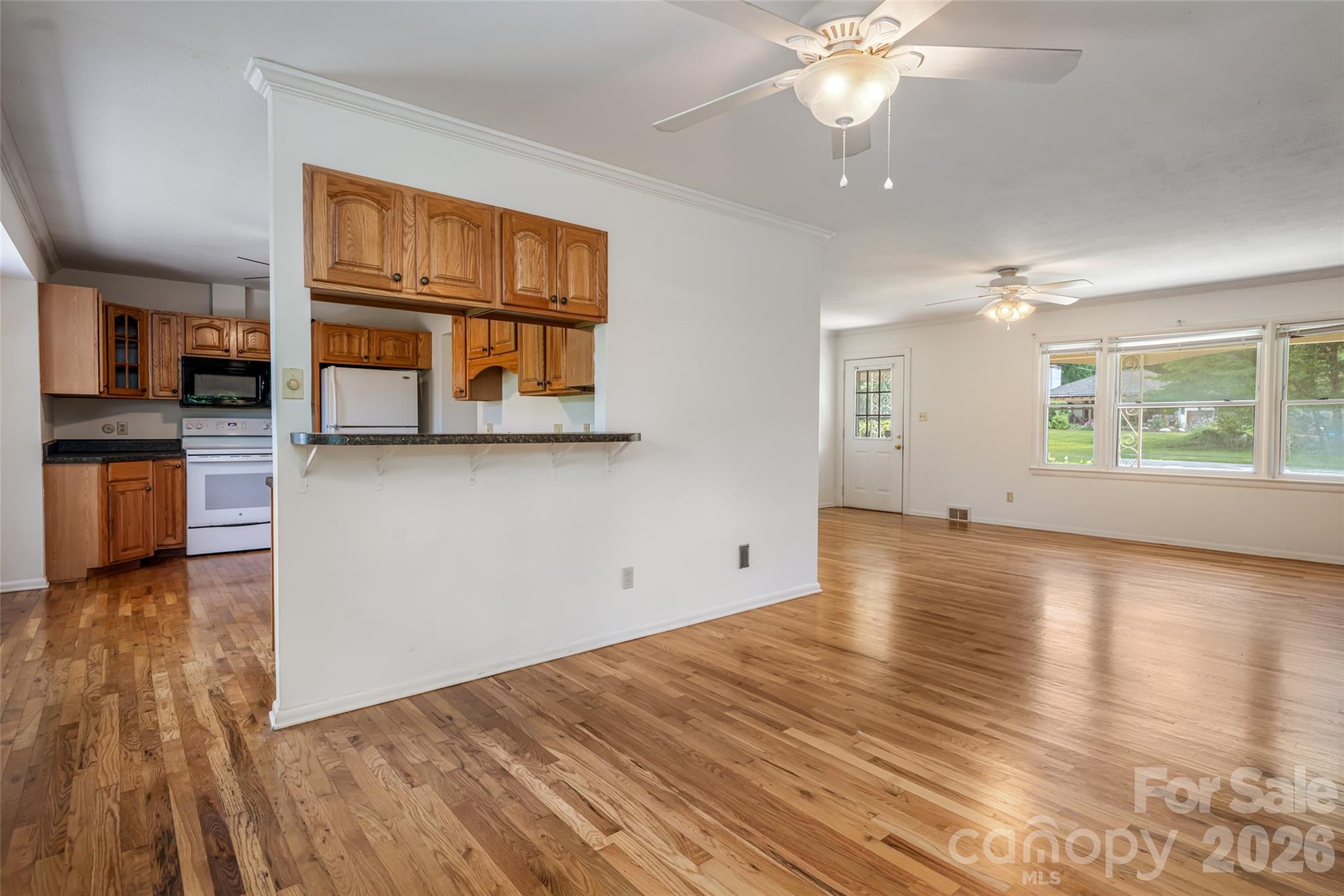 Royal Pines - Residential