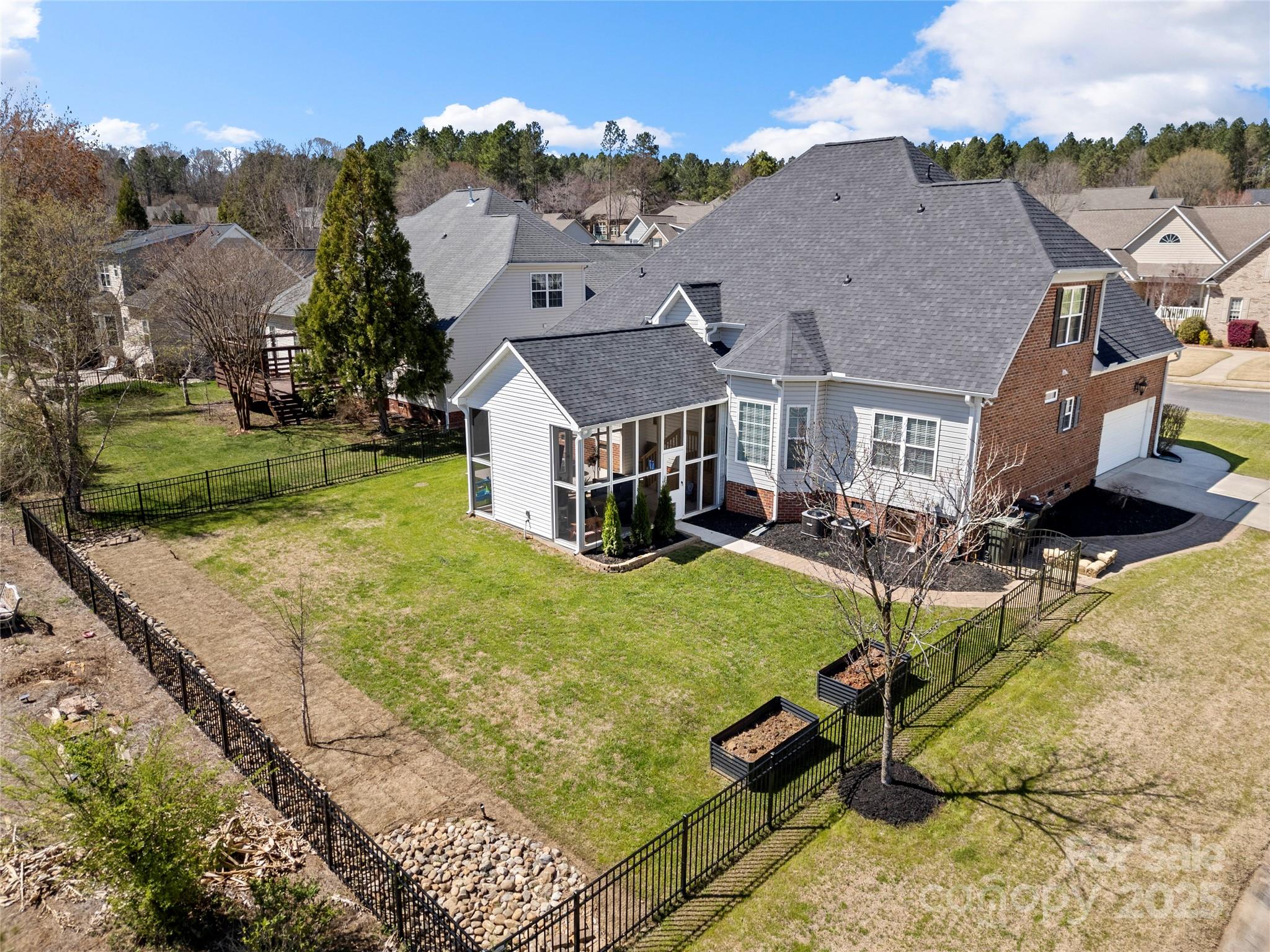 Seven Oaks - Residential