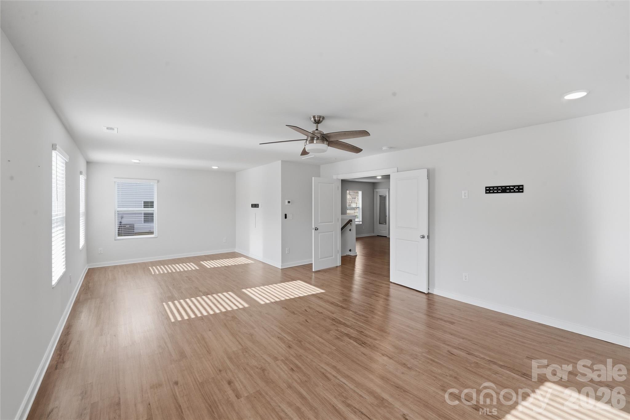Kinghurst Cove - Residential