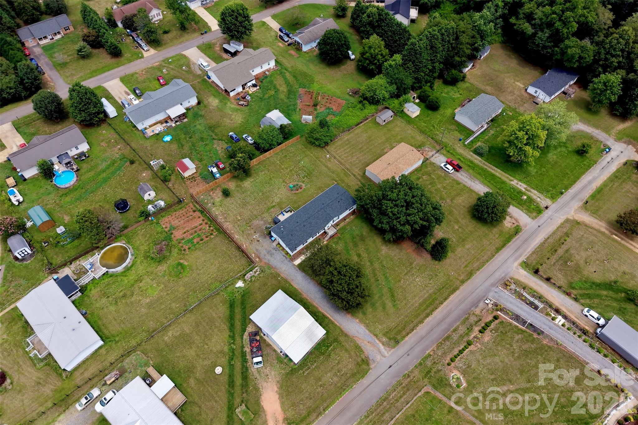 B and J Meadows - Residential