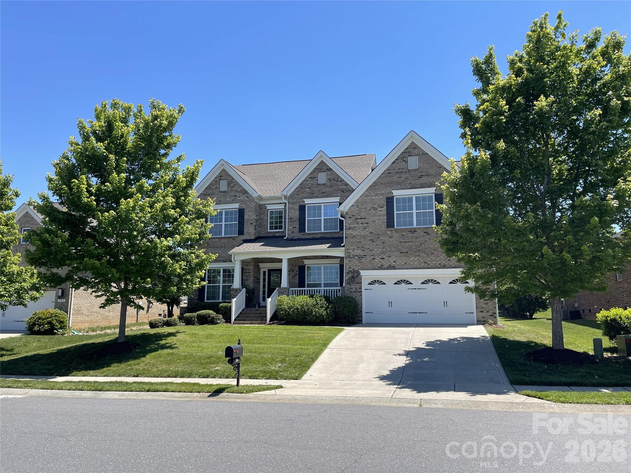 Hollister - Residential