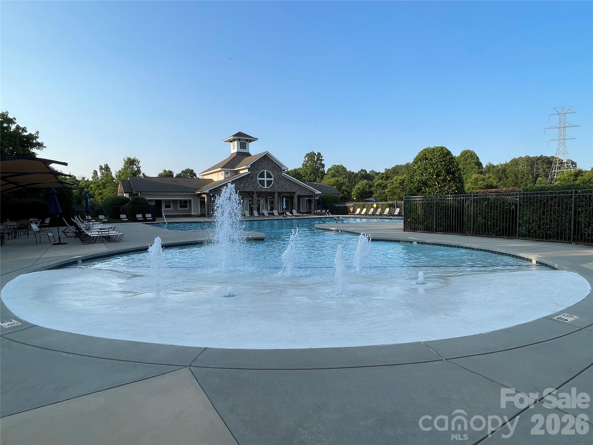 Hollister - Residential