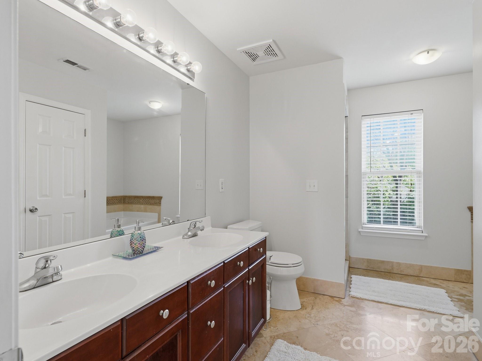 Starmount Forest - Residential