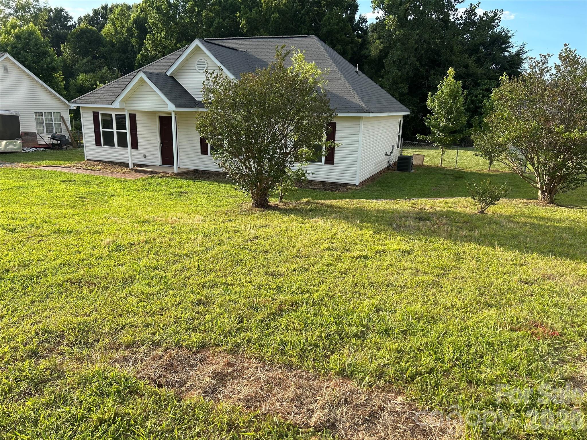 Windward Oaks - Residential