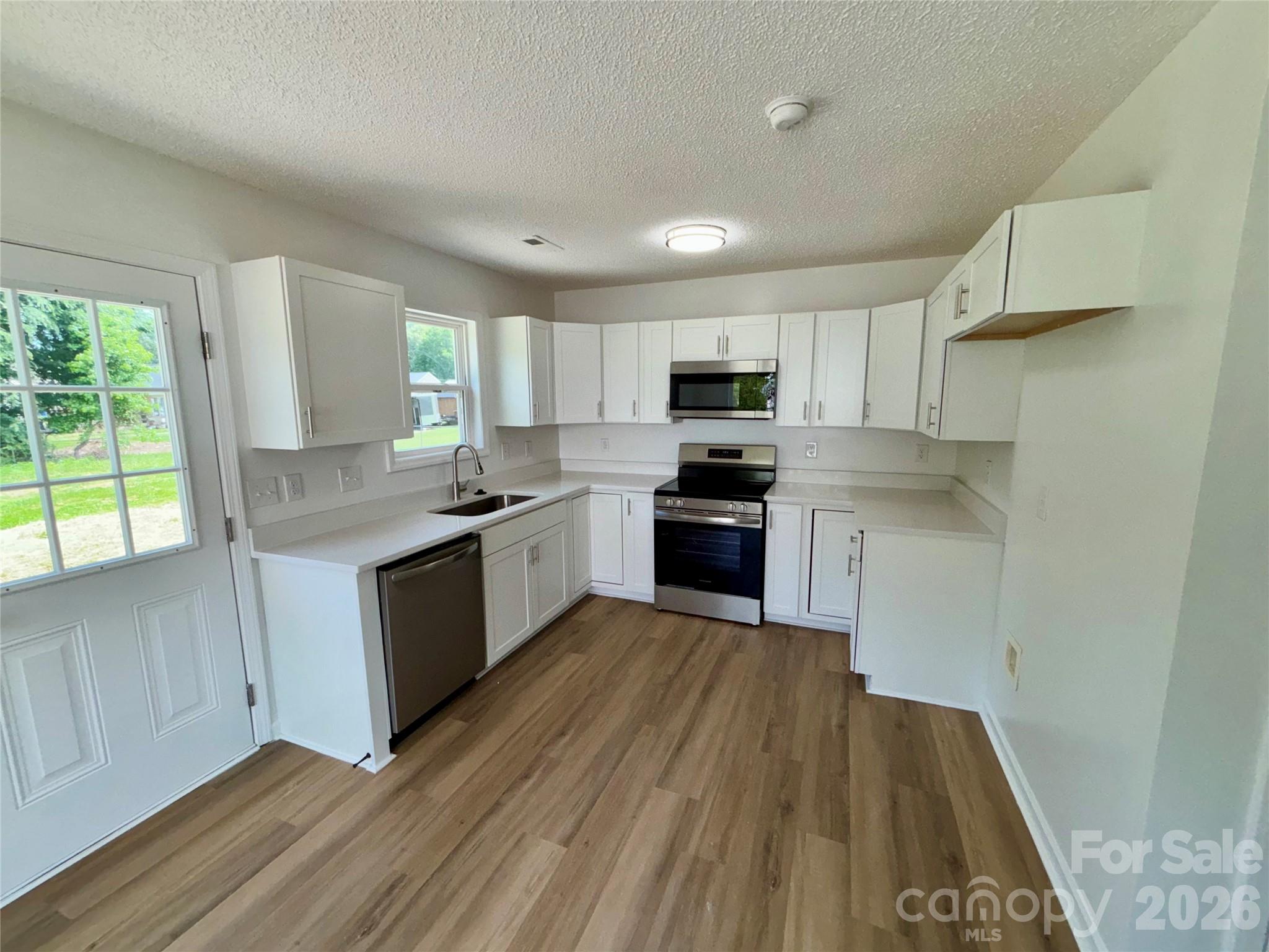Windward Oaks - Residential