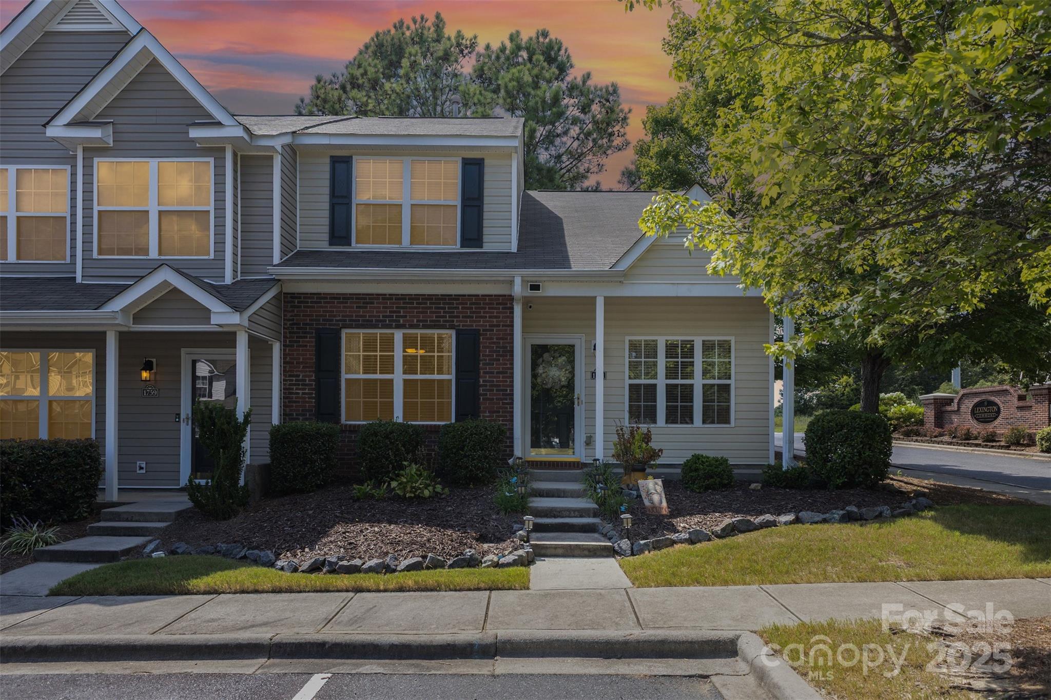 Lexington Commons - Residential
