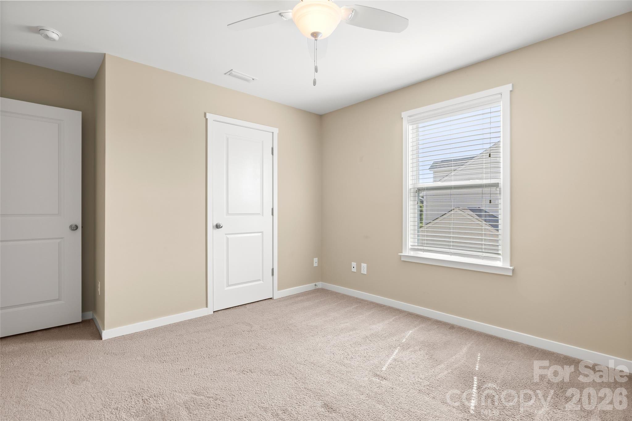 Ellis Pond - Residential