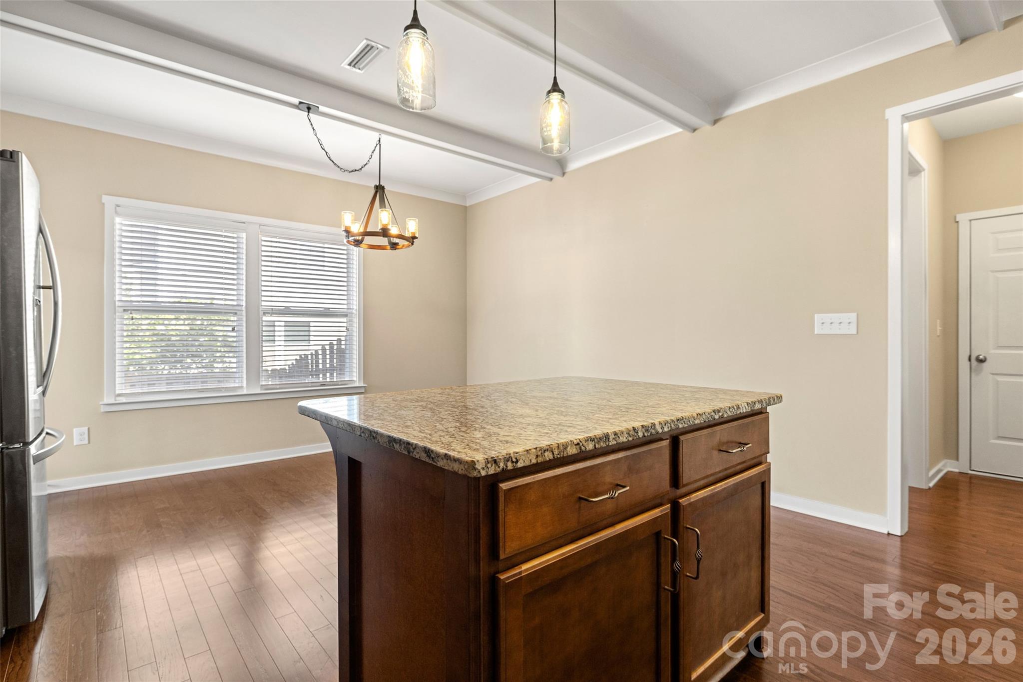 Ellis Pond - Residential