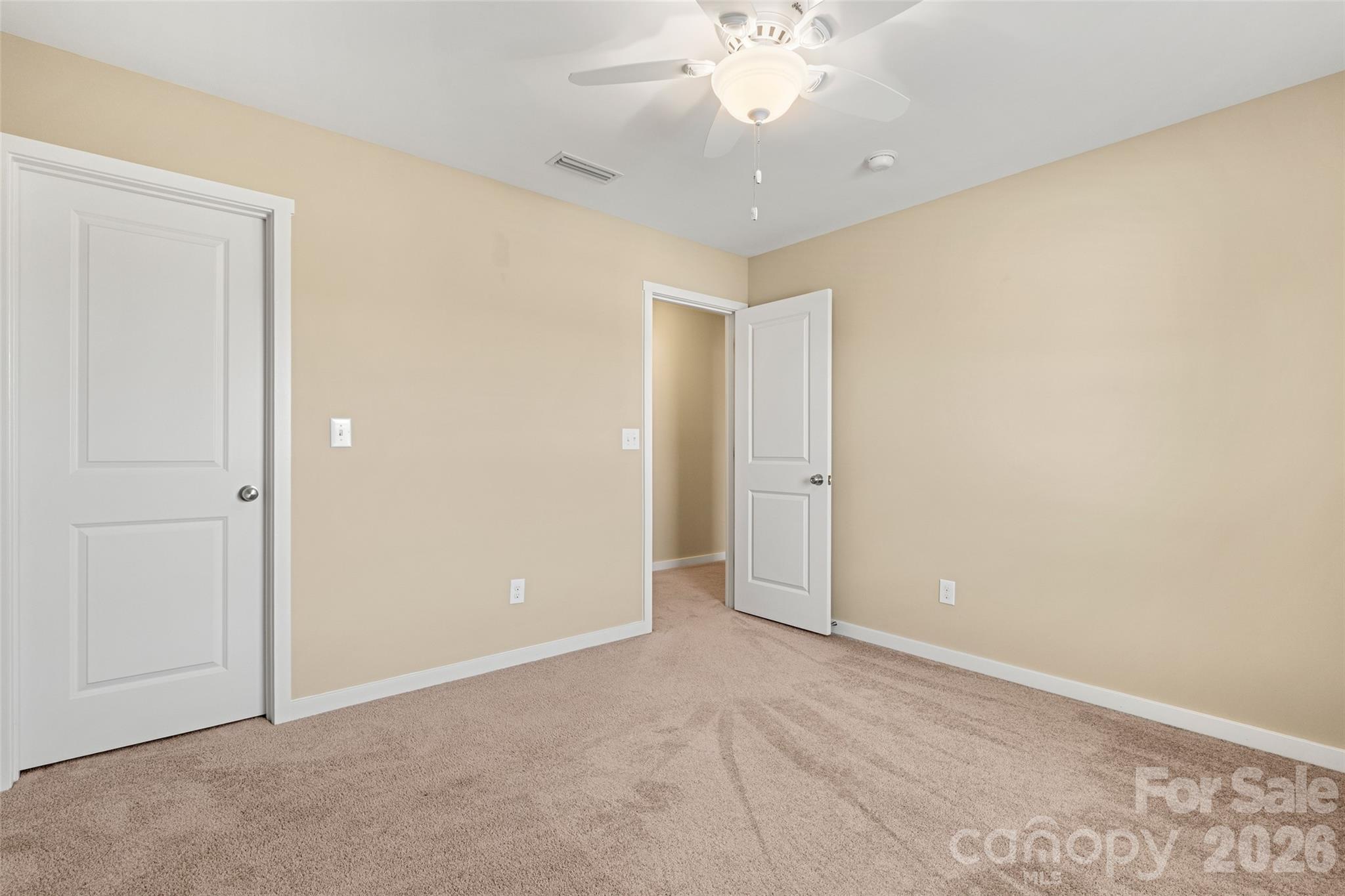 Ellis Pond - Residential