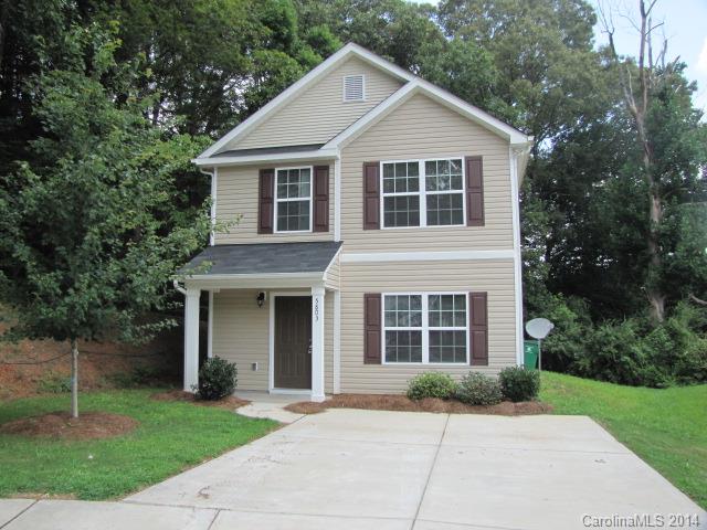 You'll love this cute home's open first floor plan, complete with a large family room, a kitchen with an island and a pantry, a sunny breakfast area, and a flex space -- ideal for use as an office or play room! The master suite has vaulted ceilings, a walk-in closet, and a bath with a dual sink vanity. This cul-de-sac lot backs to a wooded area for added privacy. Pets conditional, including $250 pet deposit per pet, 2 pets max.